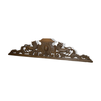 Pediment with oak lions
