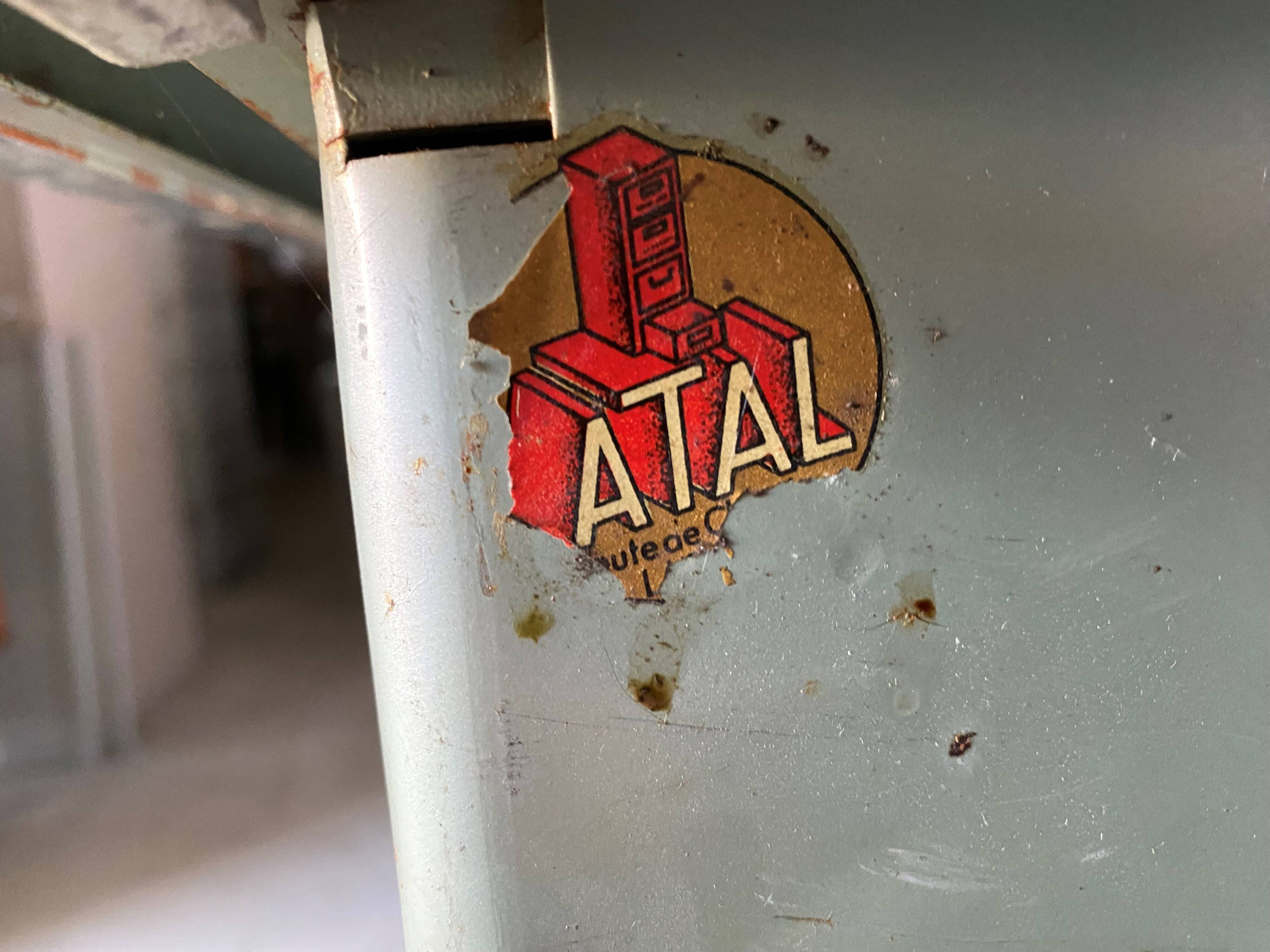 Bureau de direction métallique atal à 3 tiroirs industriel métal 1950