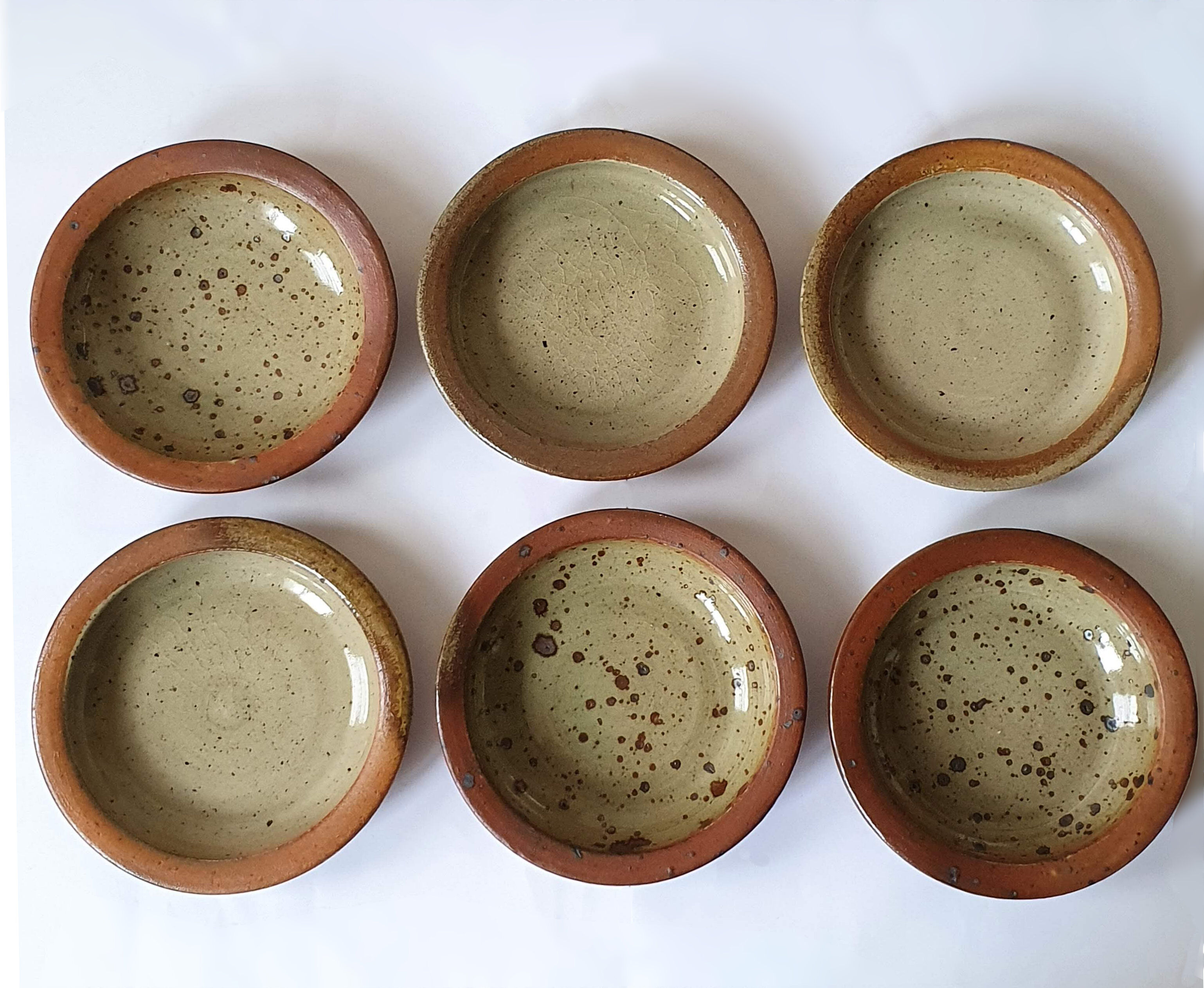 Six La Borne sandstone plates by Denis Avonts