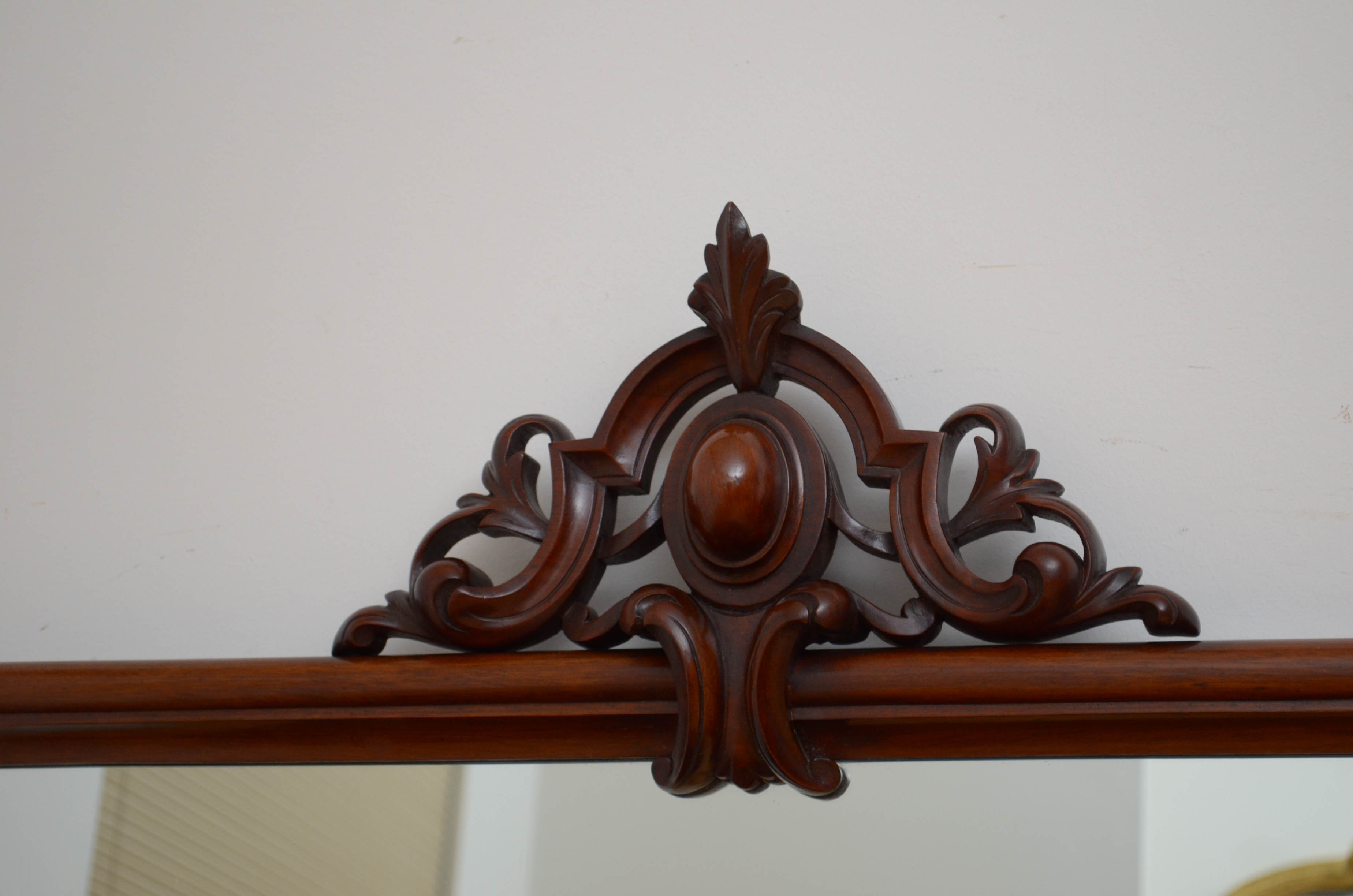 Victorian mahogany overmantel mirror - 75x121cm