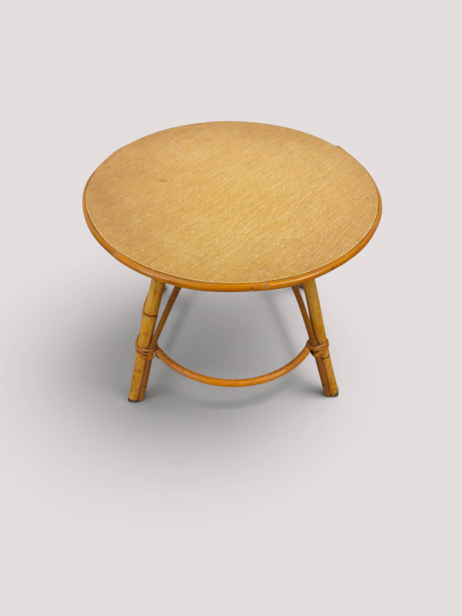 Table d'appoint tripode vintage en rotin et bambou (Ø44 cm) – Style Riviera