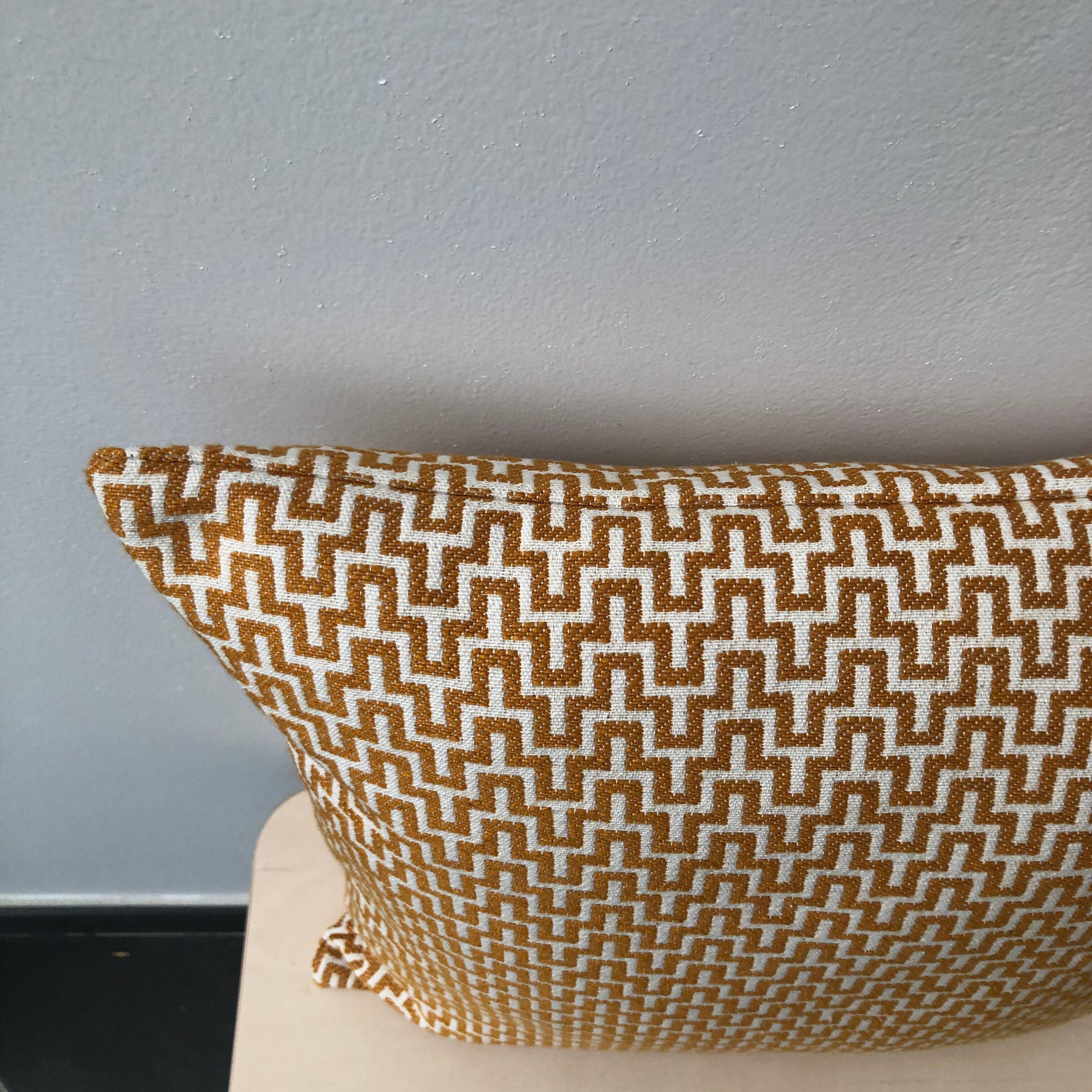 Pillow geometric patterns