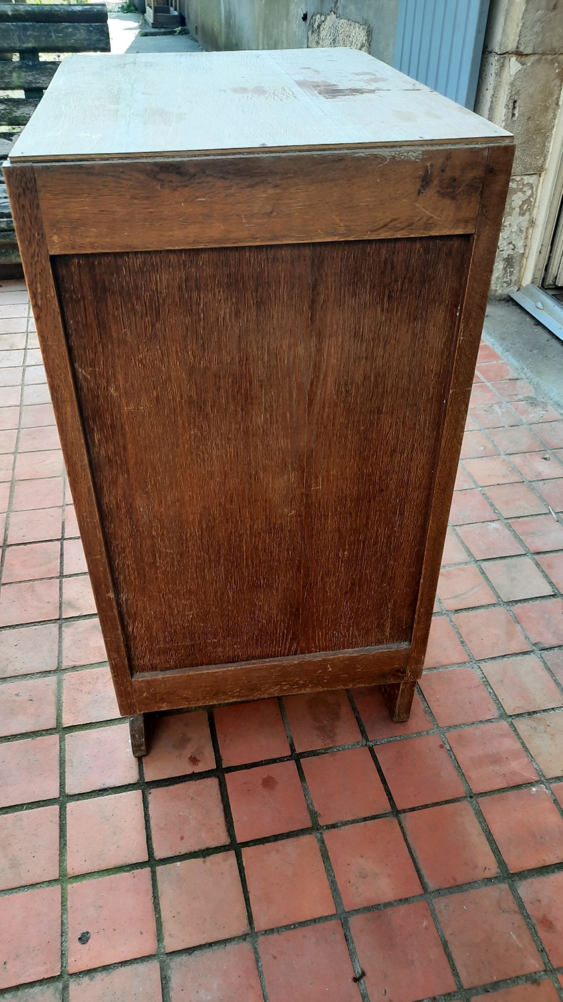 Vintage chest of drawers