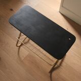 Metal sofa tip and wooden tray