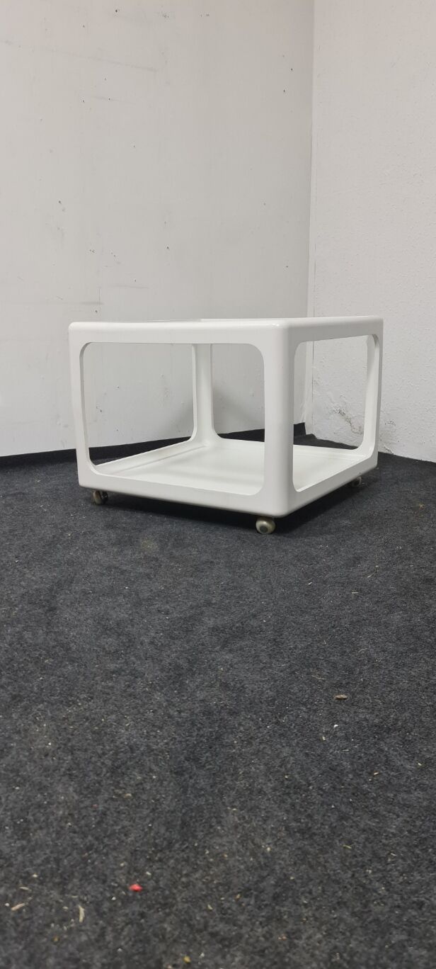 Vintage spaceage coffee table by Peter Ghyczy for Horn Collection