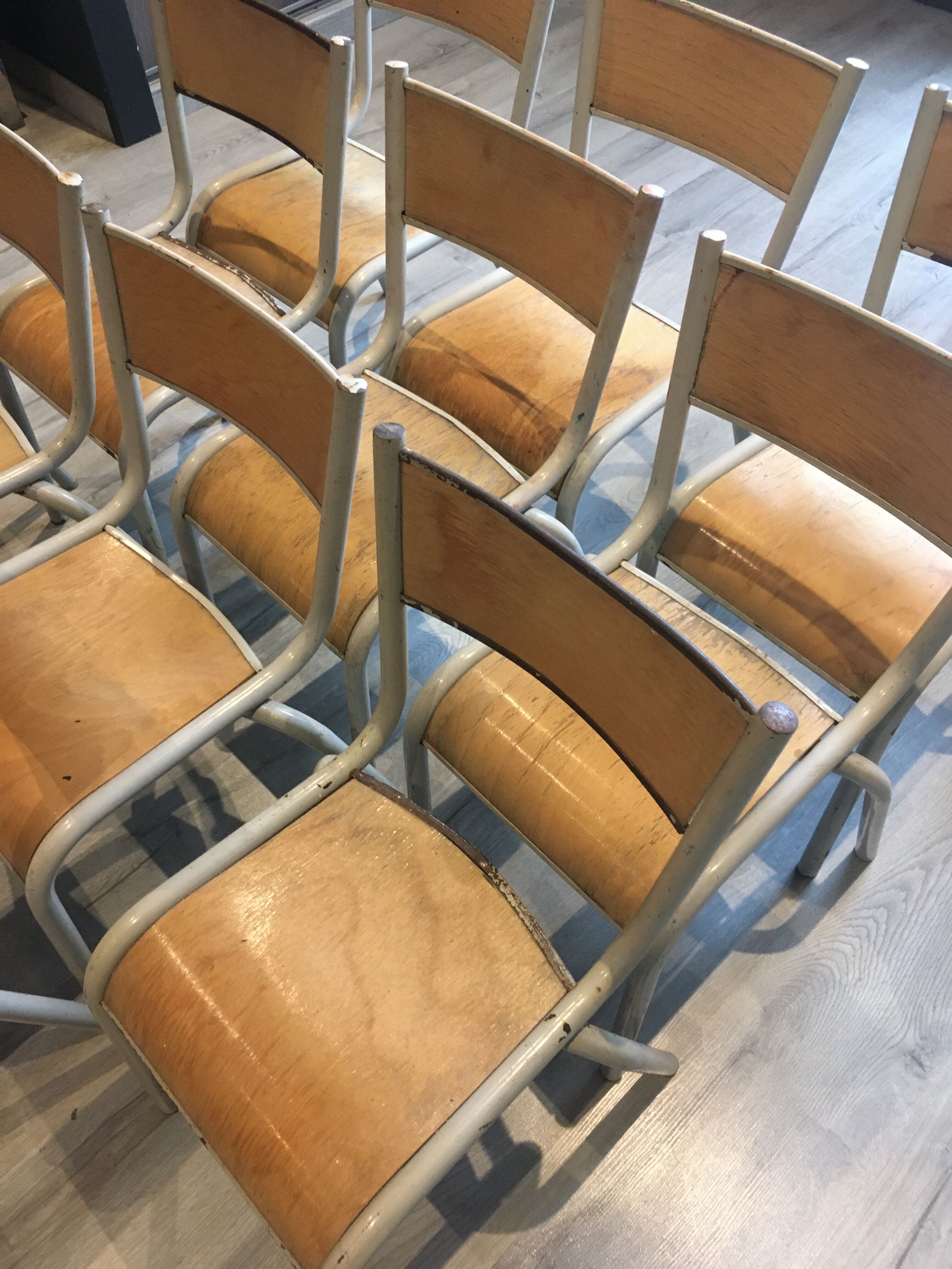 Batch of 10 nursery chairs