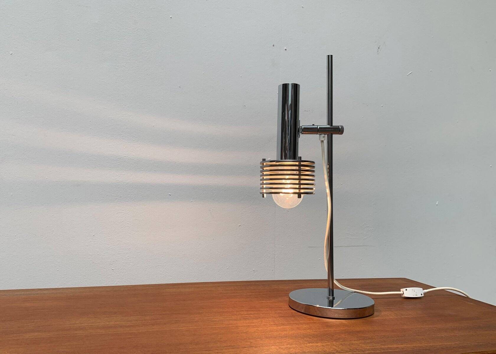 Lampe de table à lames chromées de l’ère spatiale