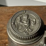 Alsatian beer mug with figurative pewter lid