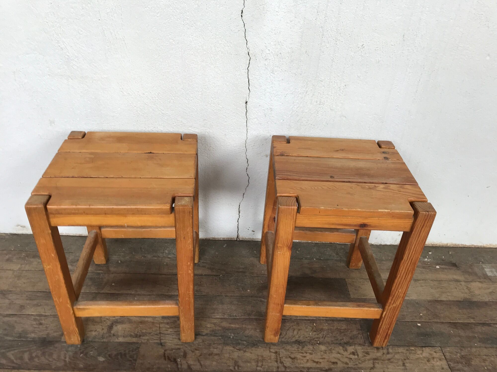 Pair Tabouret wears tripod plant solid wooden sofa tip 1950 Vintage furniture decoration