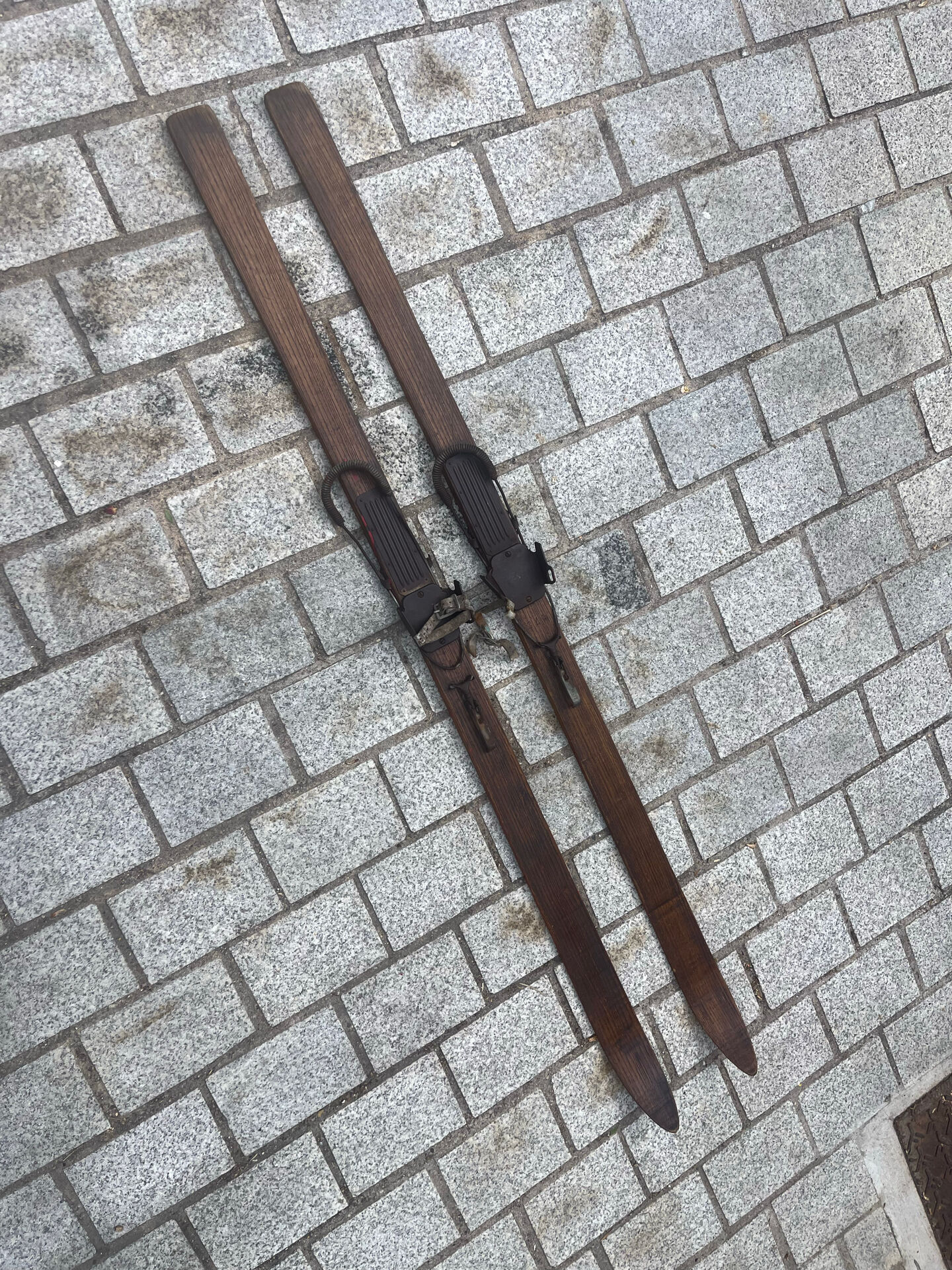 Vintage wooden skis pair L=169 cm