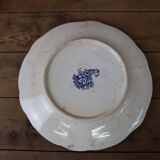 2 anciennes assiettes plates en terre de fer Longchamp Bella, XIXème