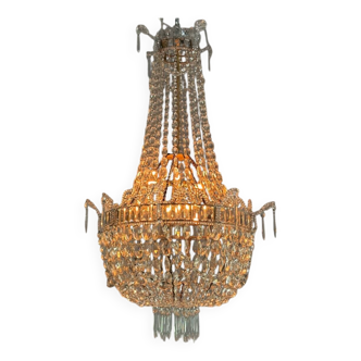 Pearl Bag, Chandelier Trimmed with Rows of Cut Crystal Beads, Circa 1