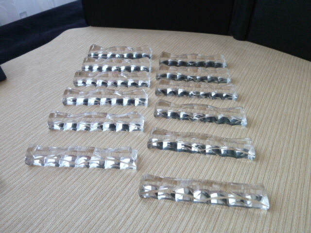 Box of 12 crystal knife holders Triangular shape