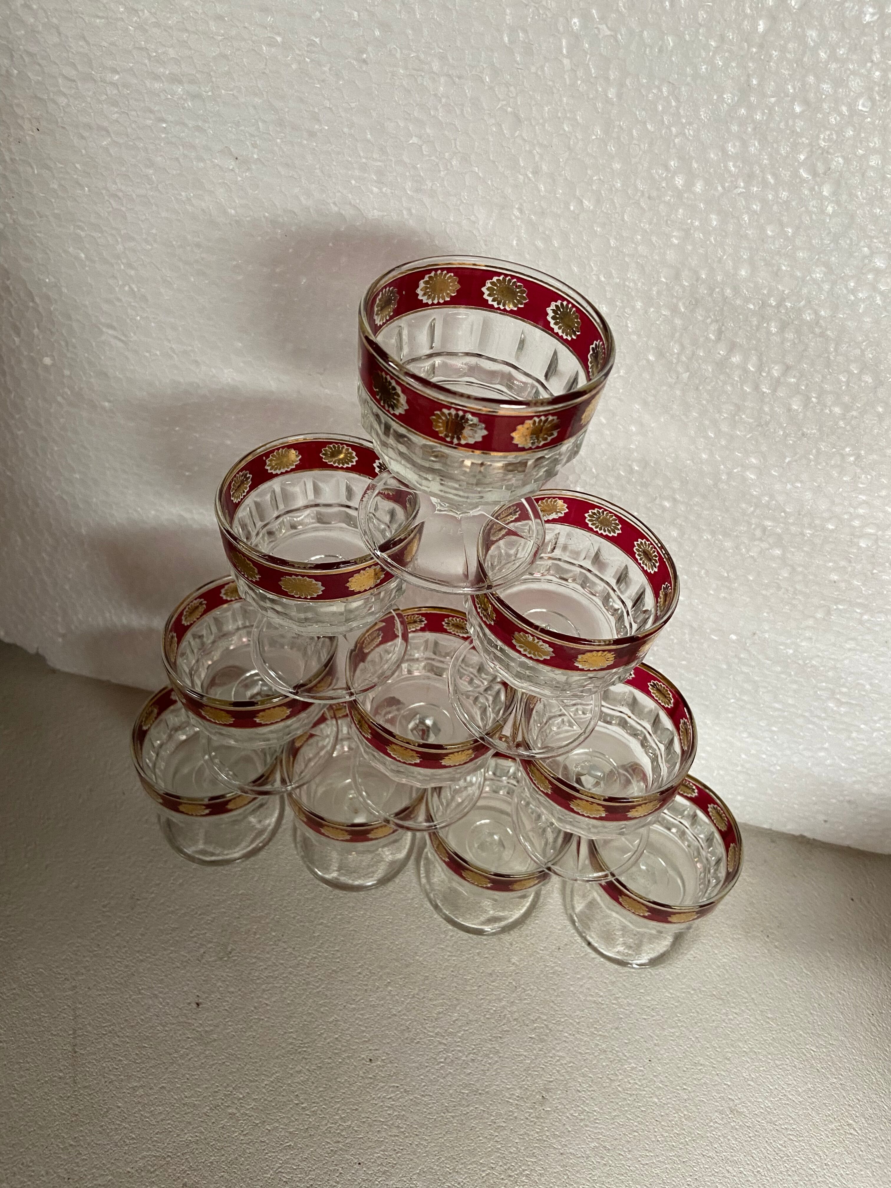 Set of 10 antique glasses