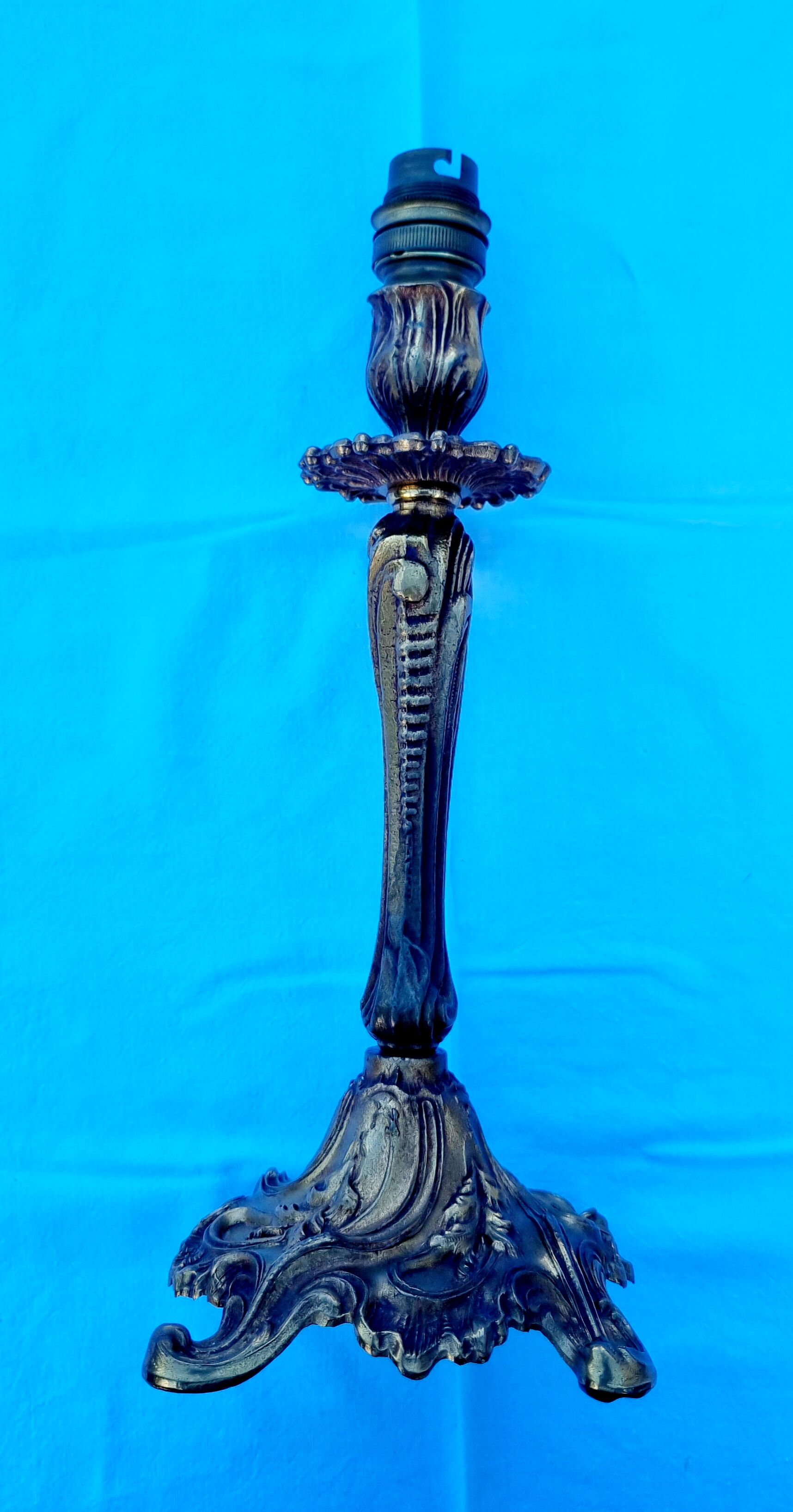 Lamp foot