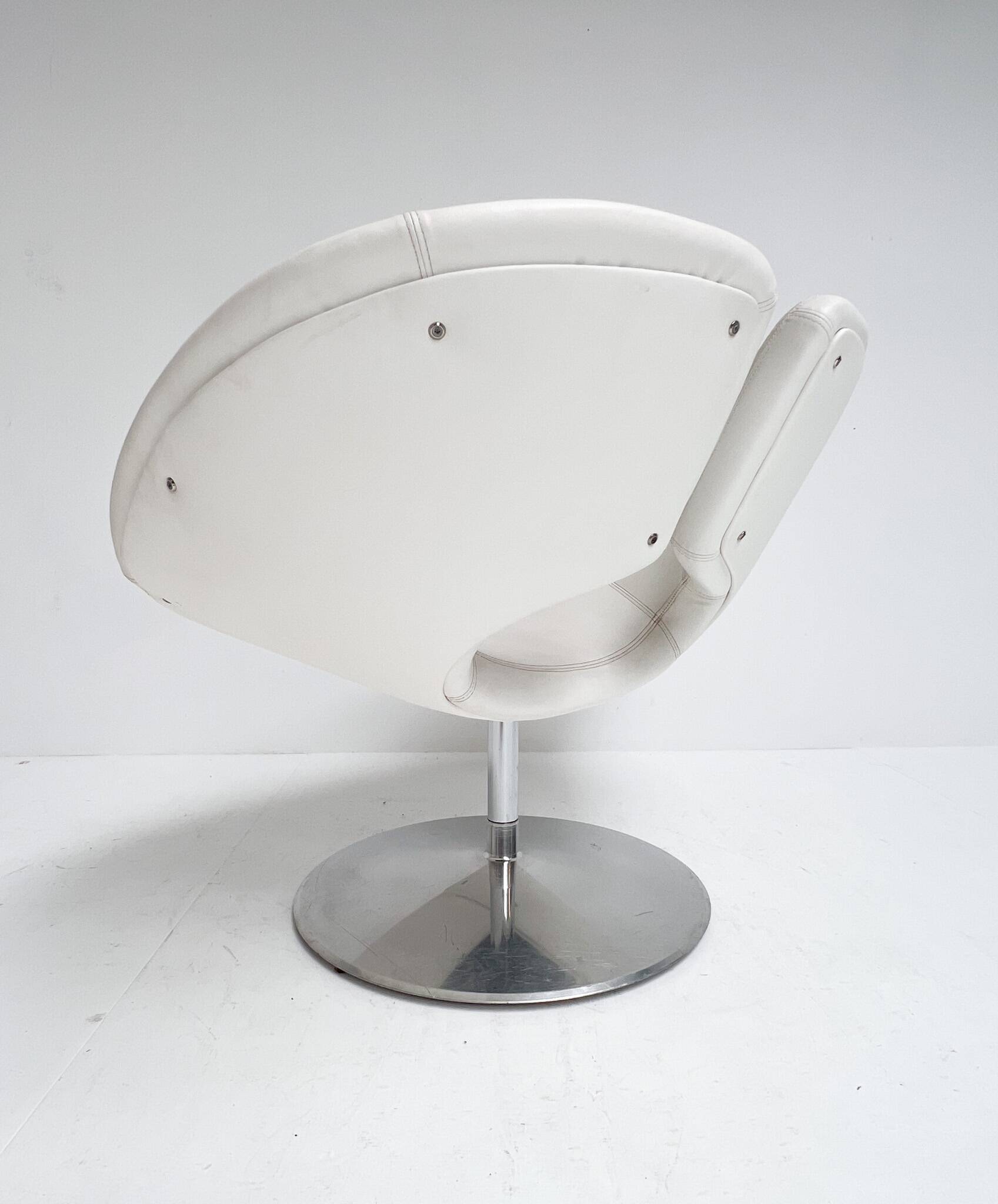 Leather Apollo chair by Patrick Norguet for Artifort, after 2000