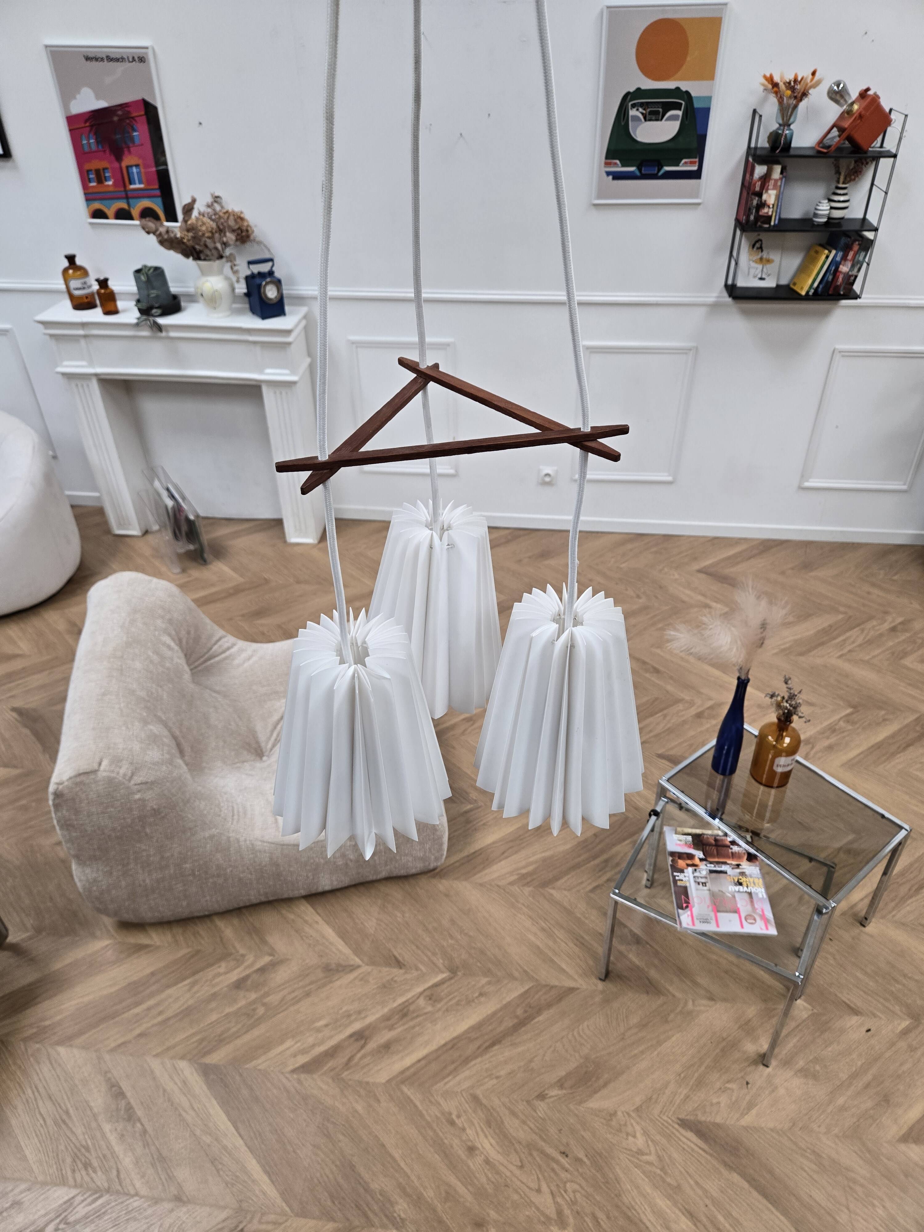 Scandinavian three-light suspension