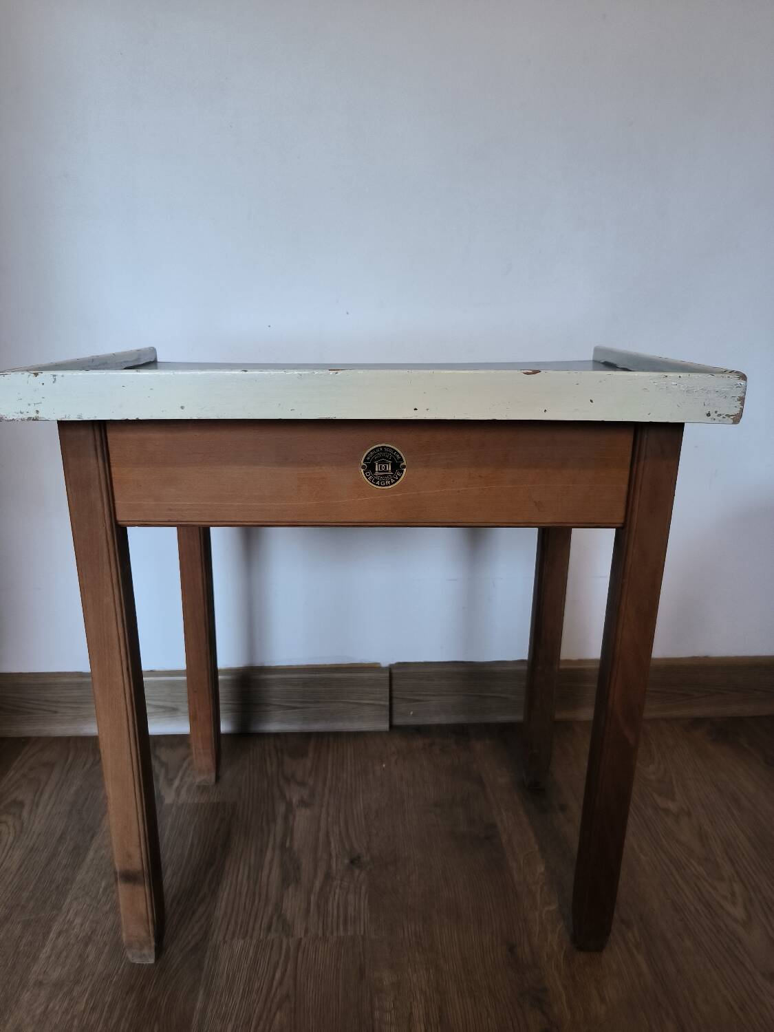 Delagrave school desk