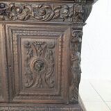 Renaissance oak library buffet from the 19th century.