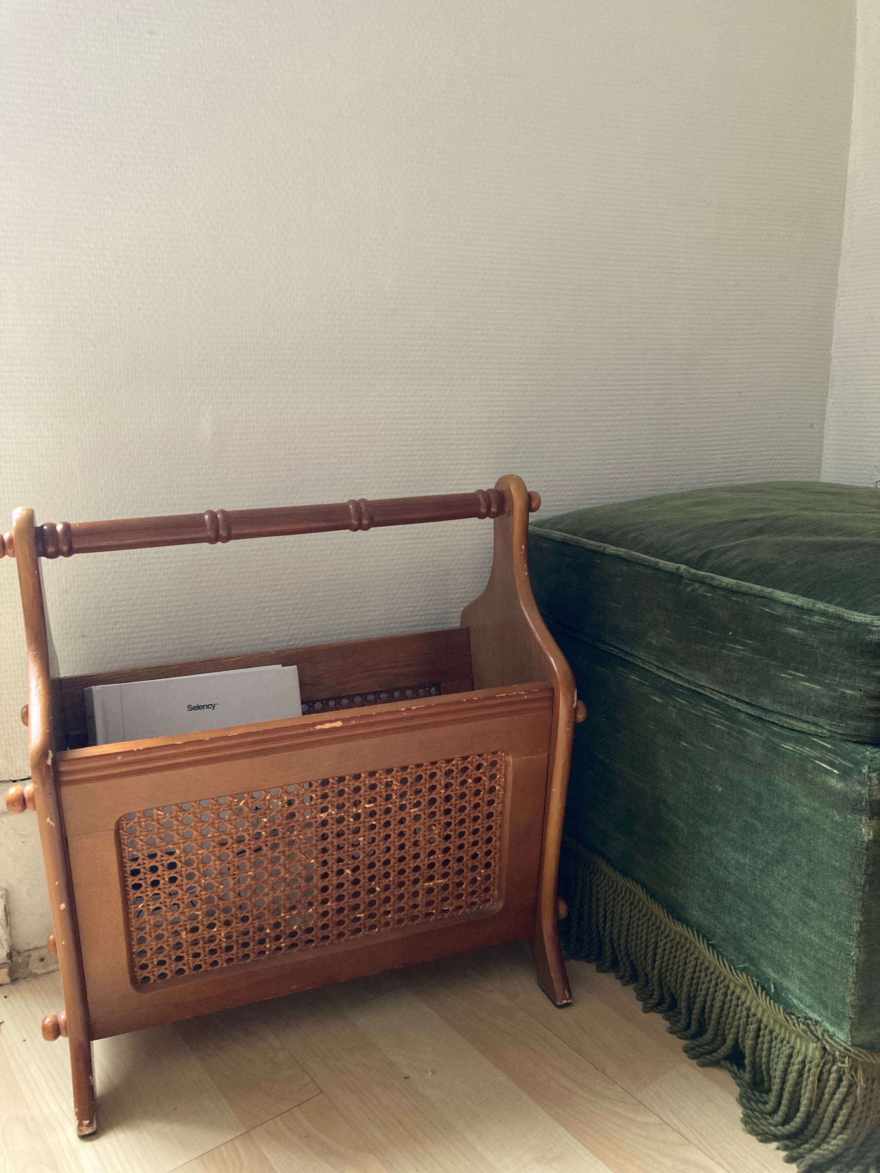 Review door in cannage