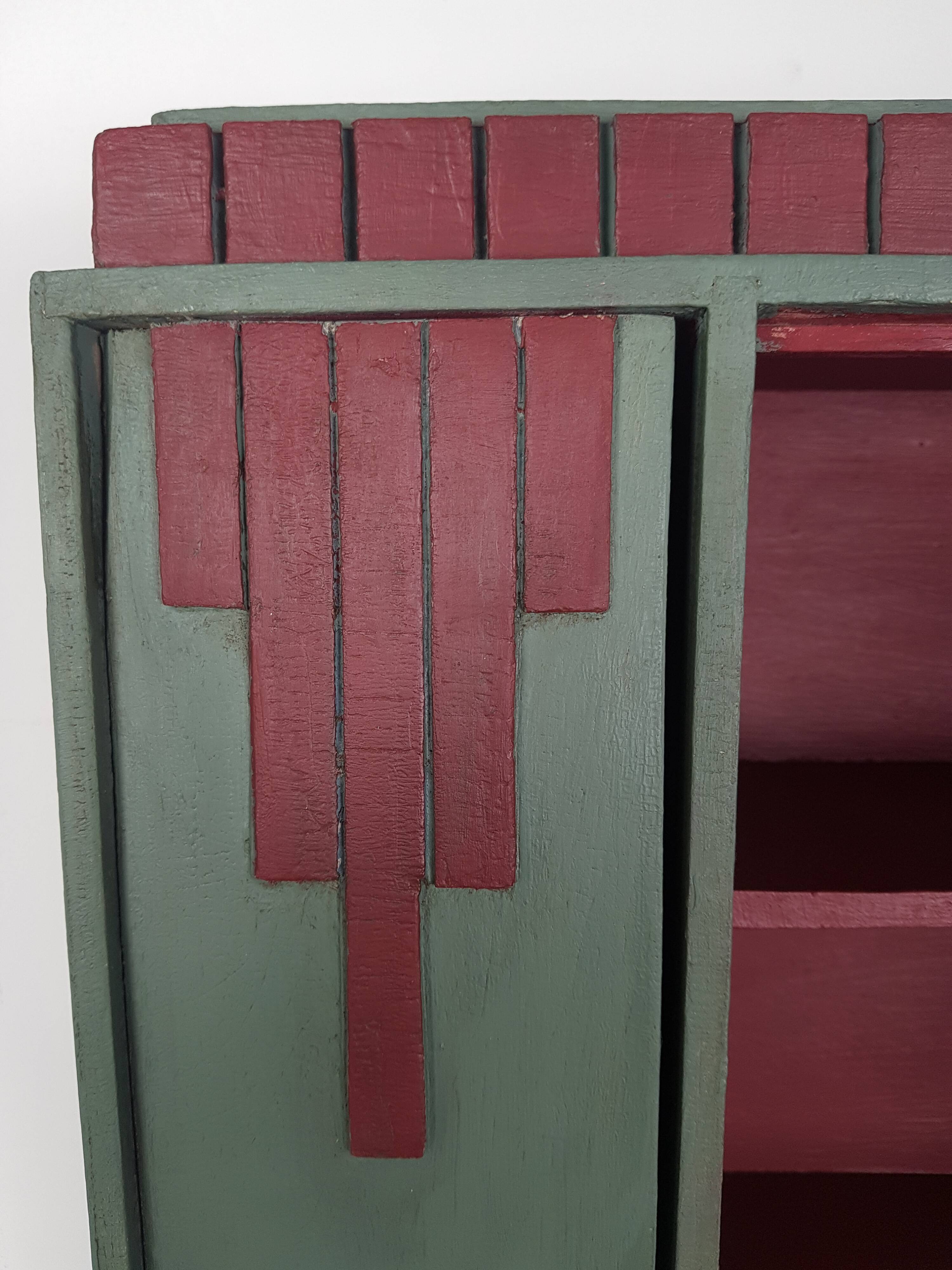 Toilet/pharmacy cabinet