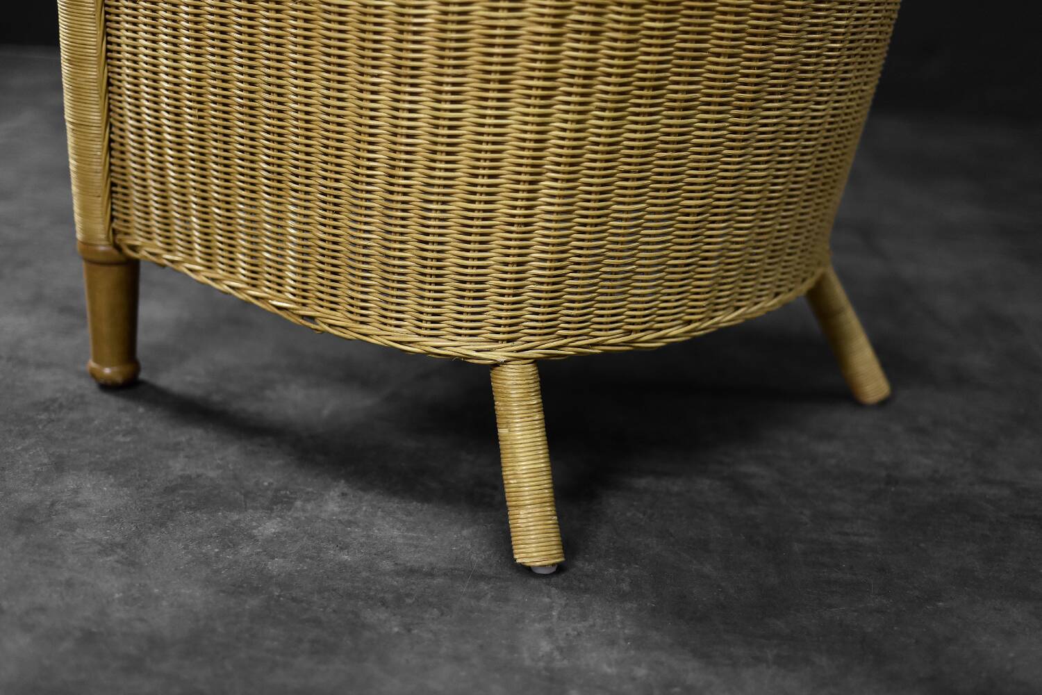 Vintage Mid-Century Italian Modern Boho Rattan Barrel Chair, 1970s