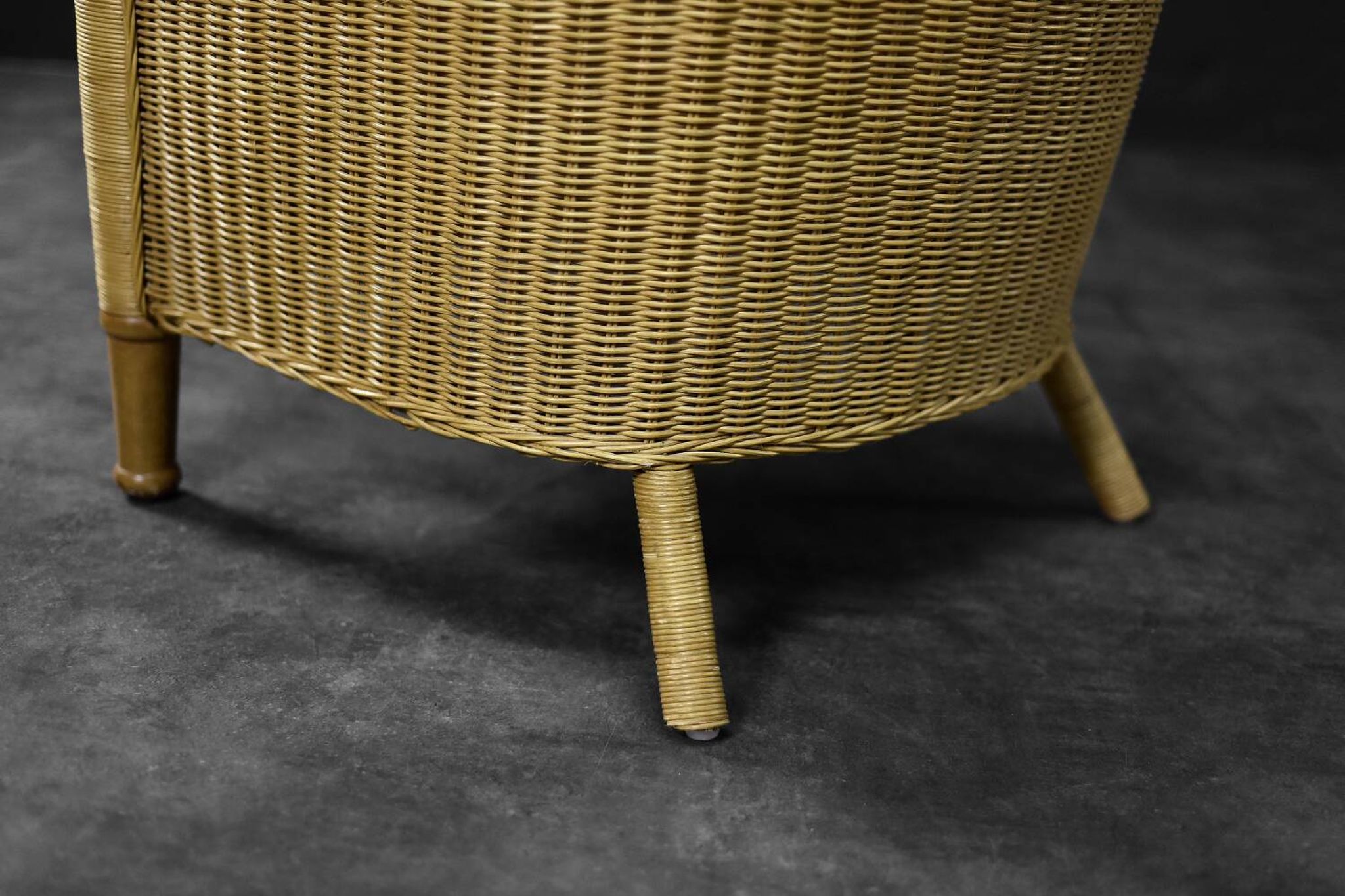 Vintage Mid-Century Italian Modern Boho Rattan Barrel Chair, 1970s