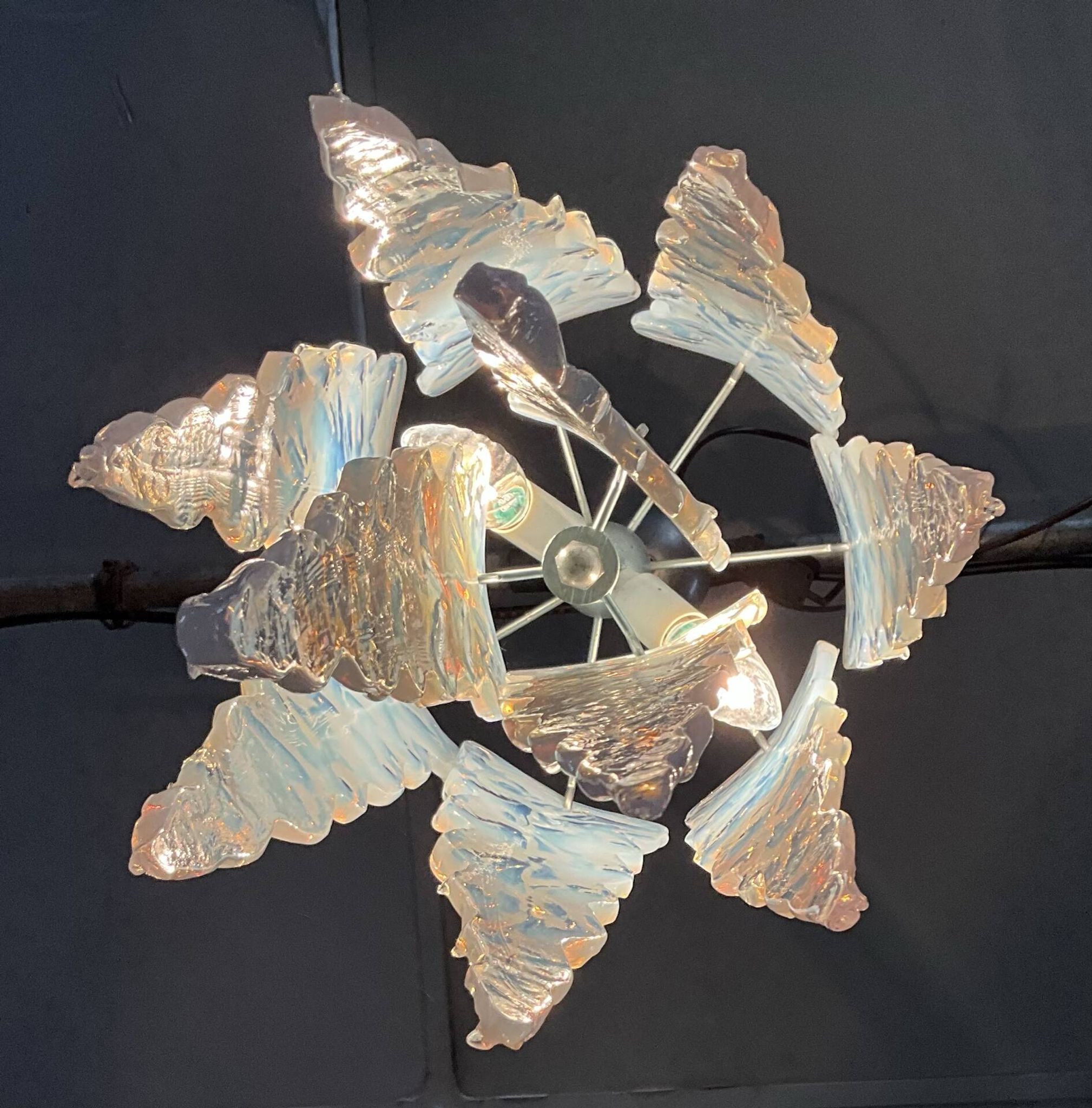 Important lustre Murano attributed to Mazzega, stalactite glass, Italy.