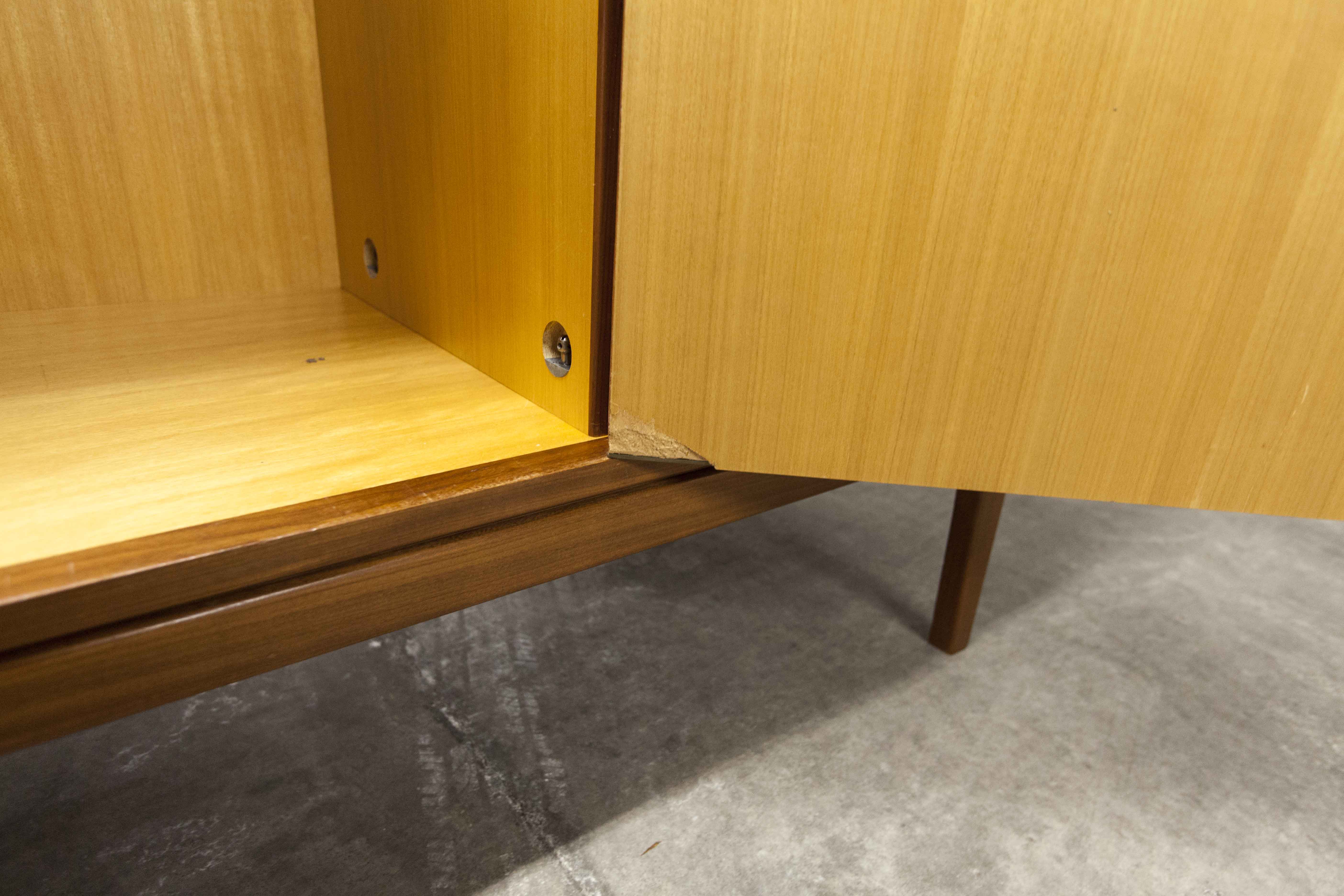 Armoire scandinave en teck 1969 NF Ameublement 202