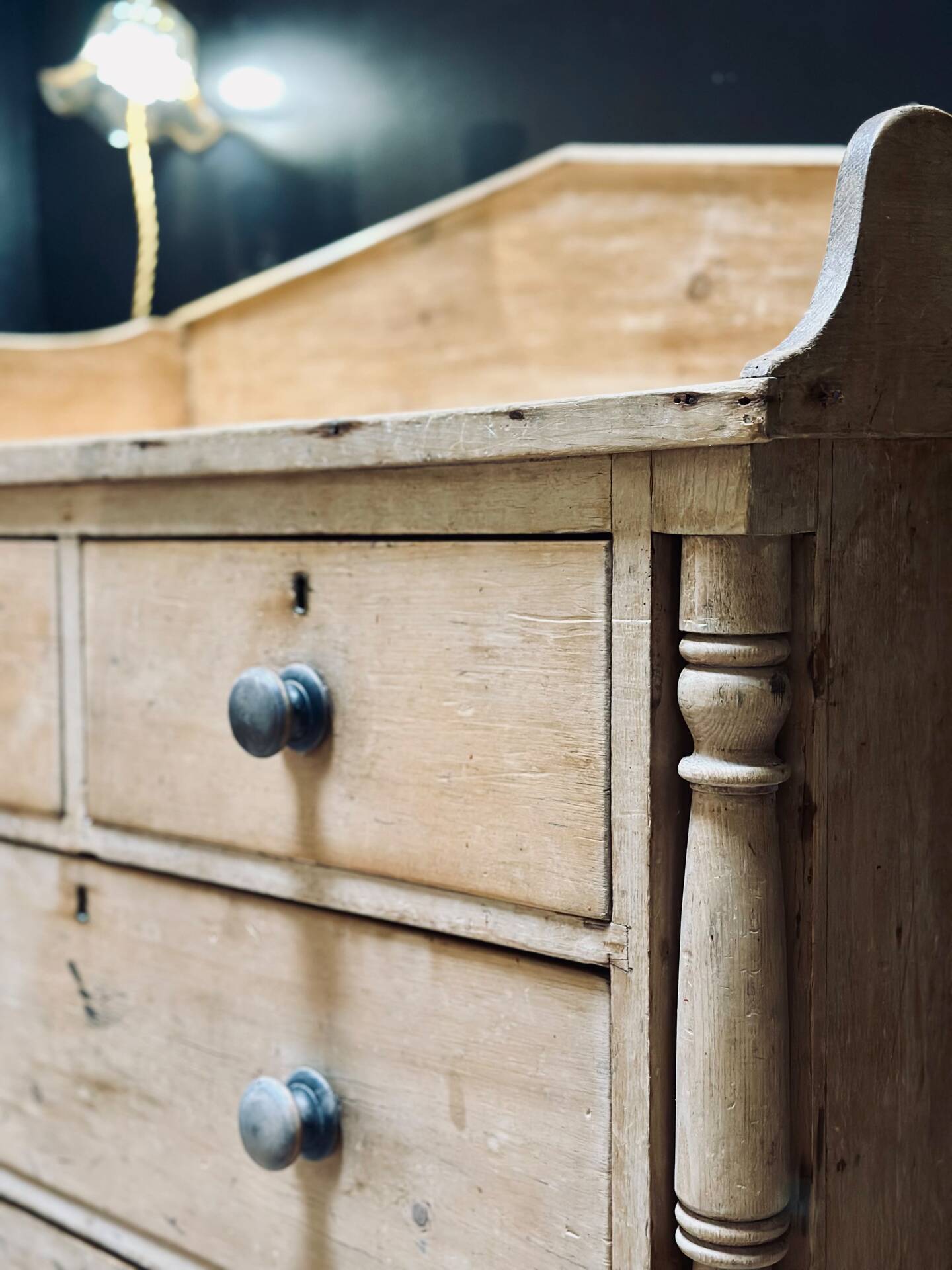 English commode