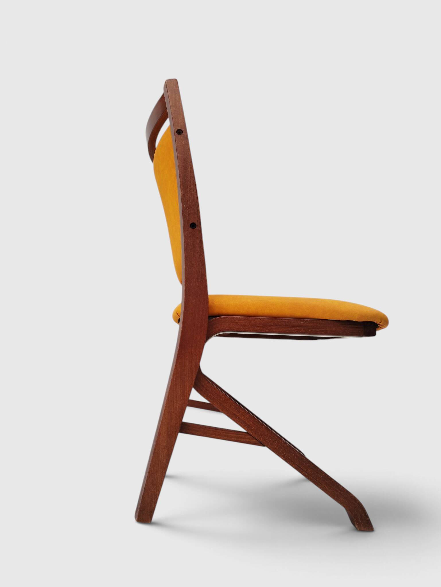 Set of 4 vintage saffron Scandinavian chairs