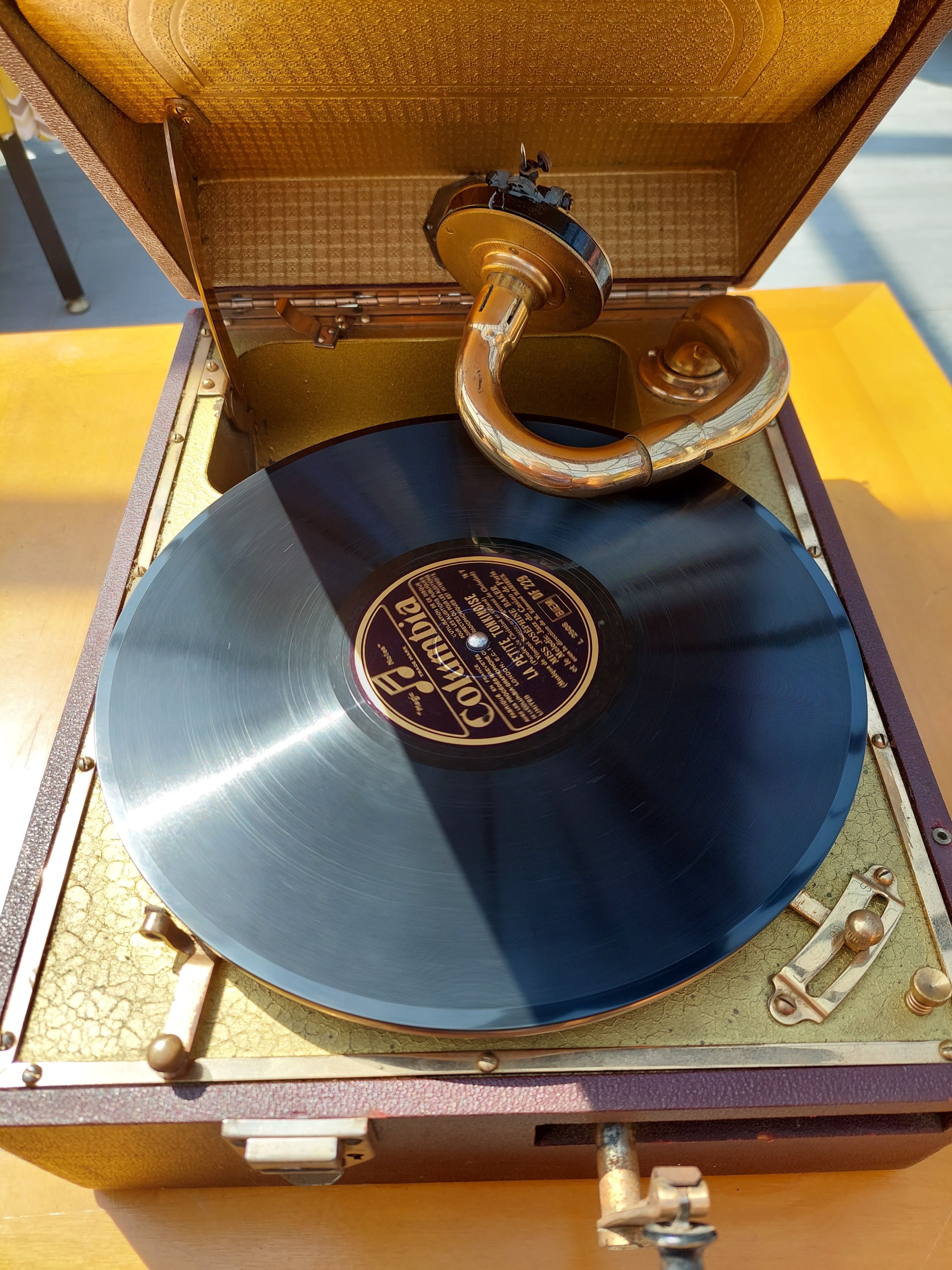 Gramophone phonograph turns, 78 rpm parlophone