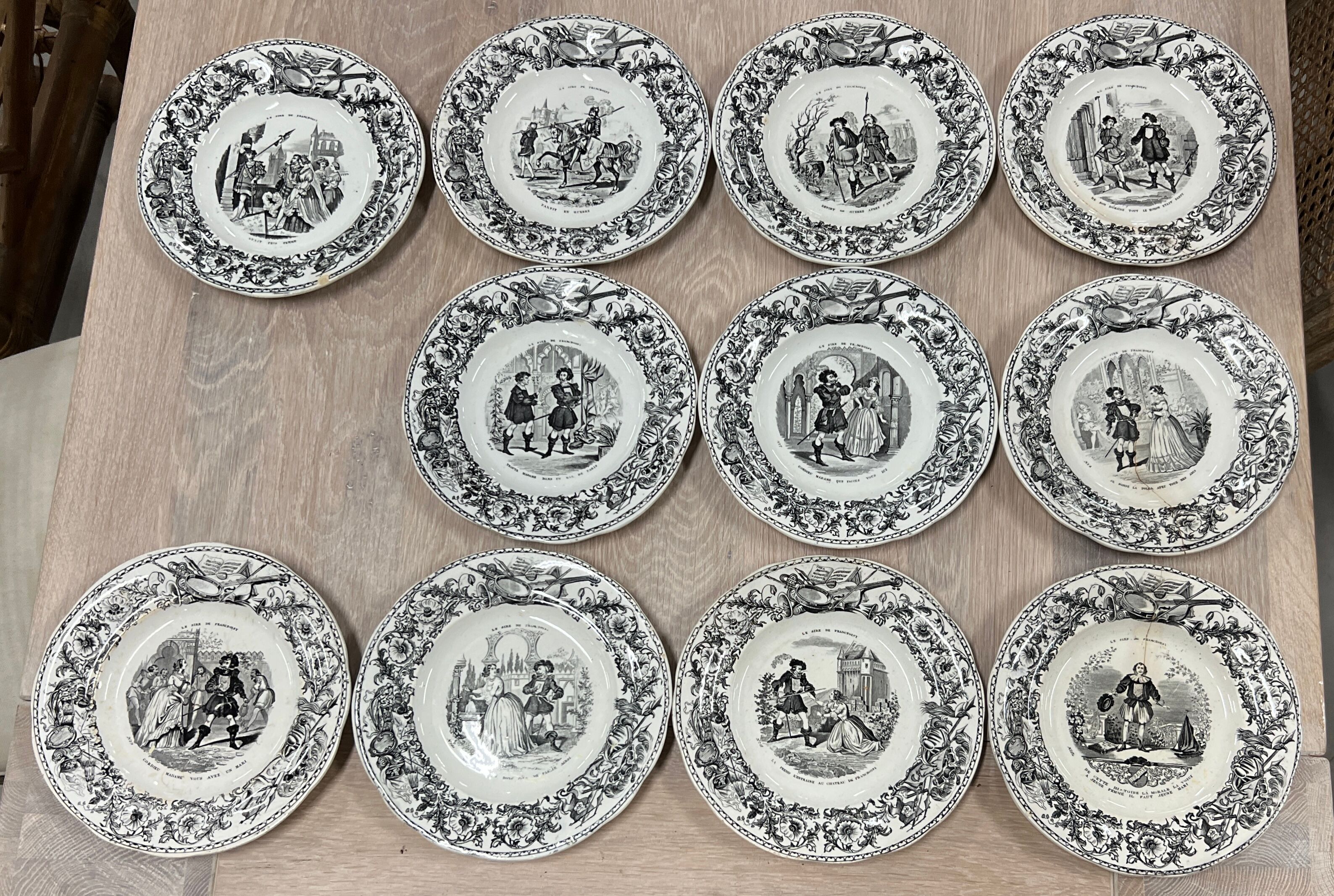 Set of 11 plates Creil Montereau LM & Cie