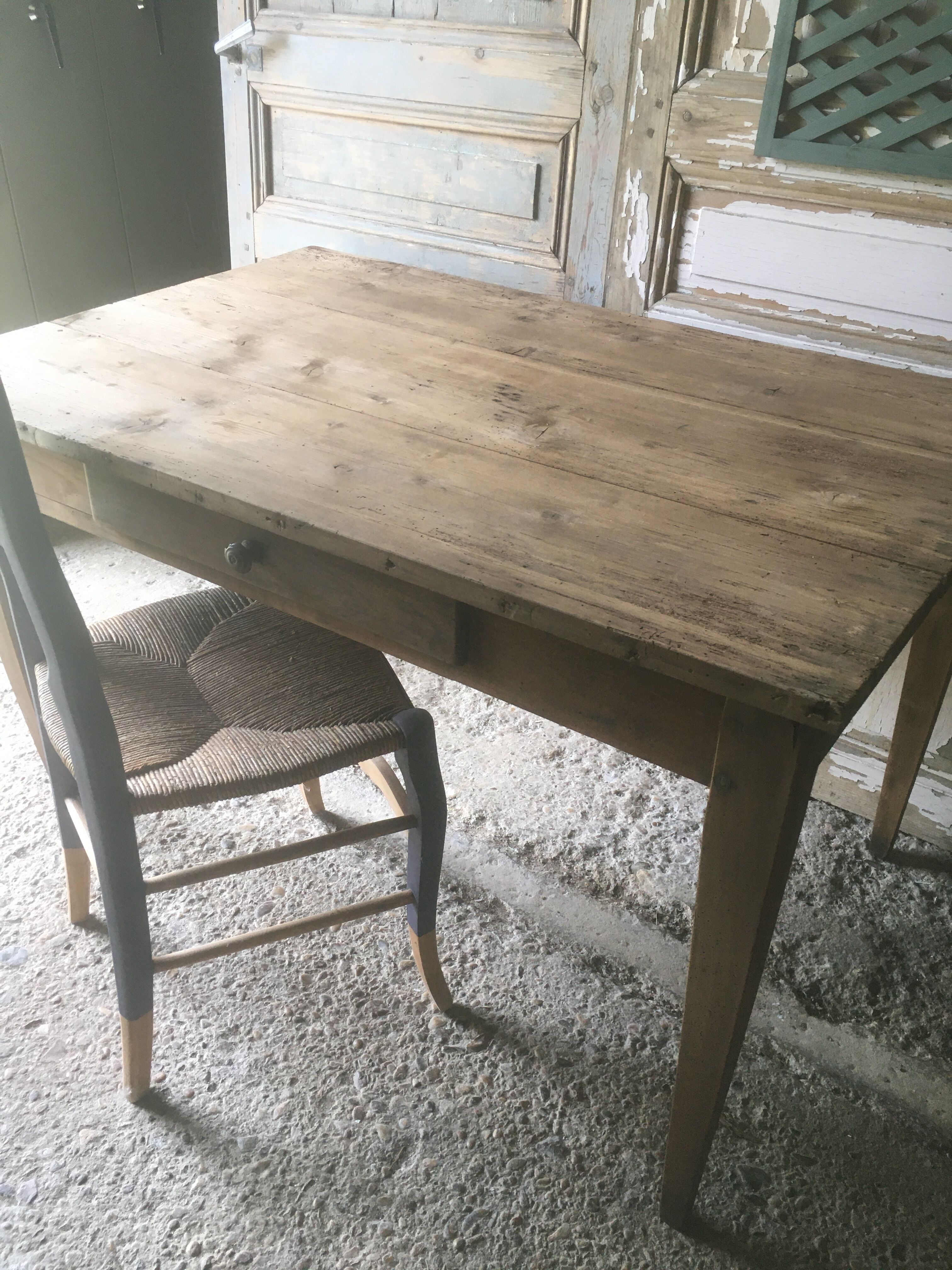 Farmhouse table with raw wood drawer