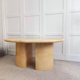 Table à manger en peau vernis
