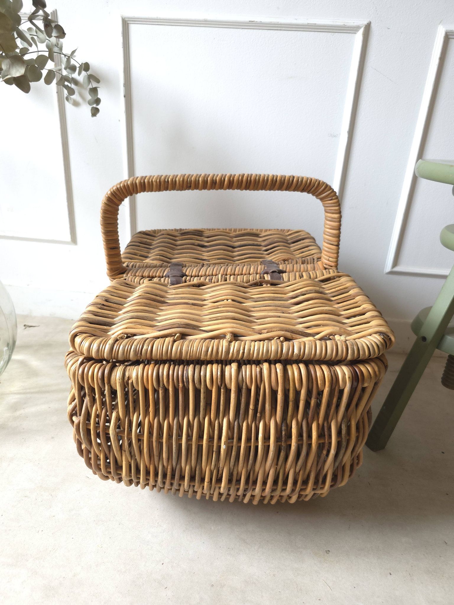 Picnic basket