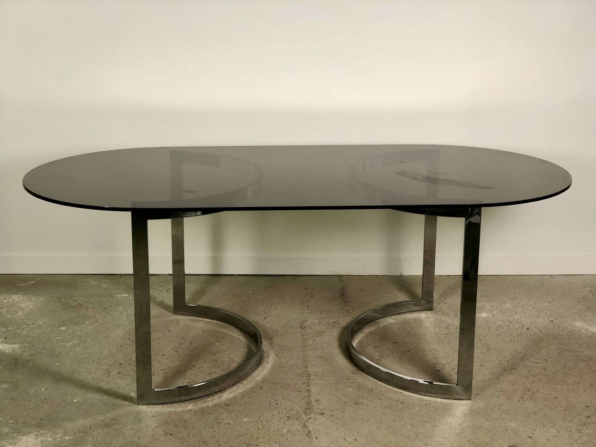 Oval table design hemicylindrical 70's in the taste of Paul Le Geard