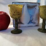 Paire de verres à pied en jade dans leur écrin