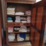 Wardrobe early 20th in cherry, 2 drawers inside and outside, cornice.
