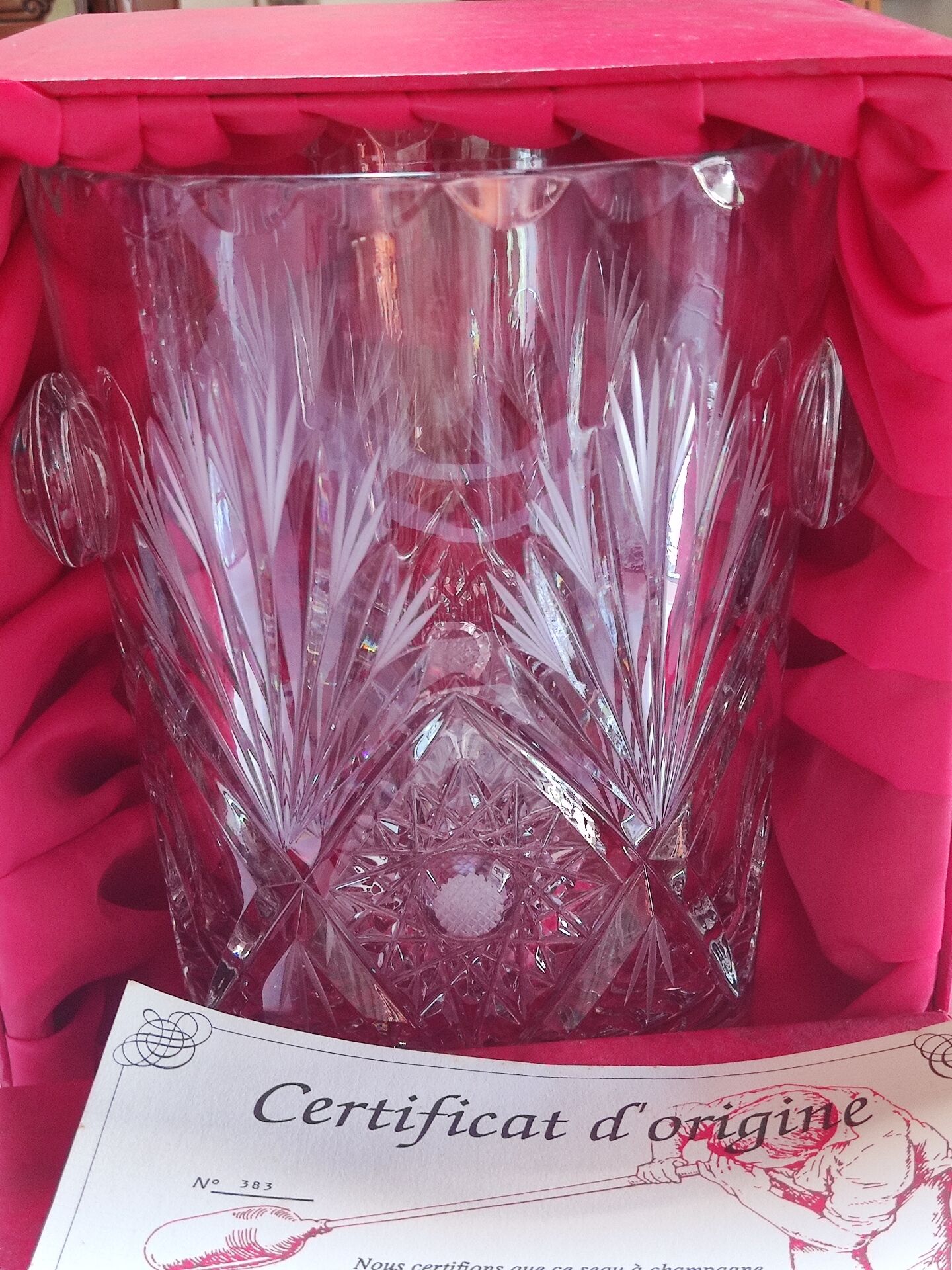 Seau à champagne en cristal taillé