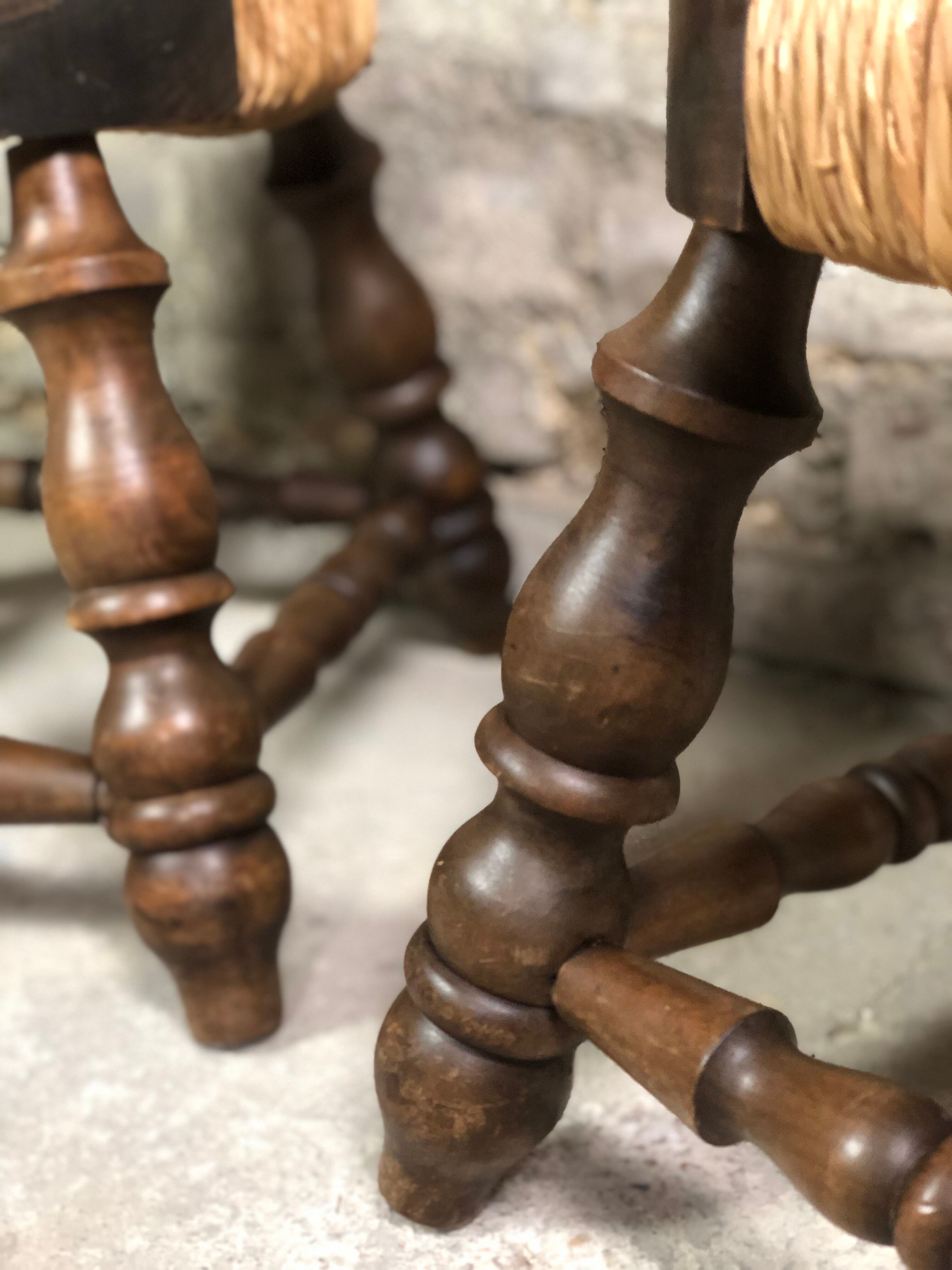 Set of 2 stools in wood and woven straw vintage 1960