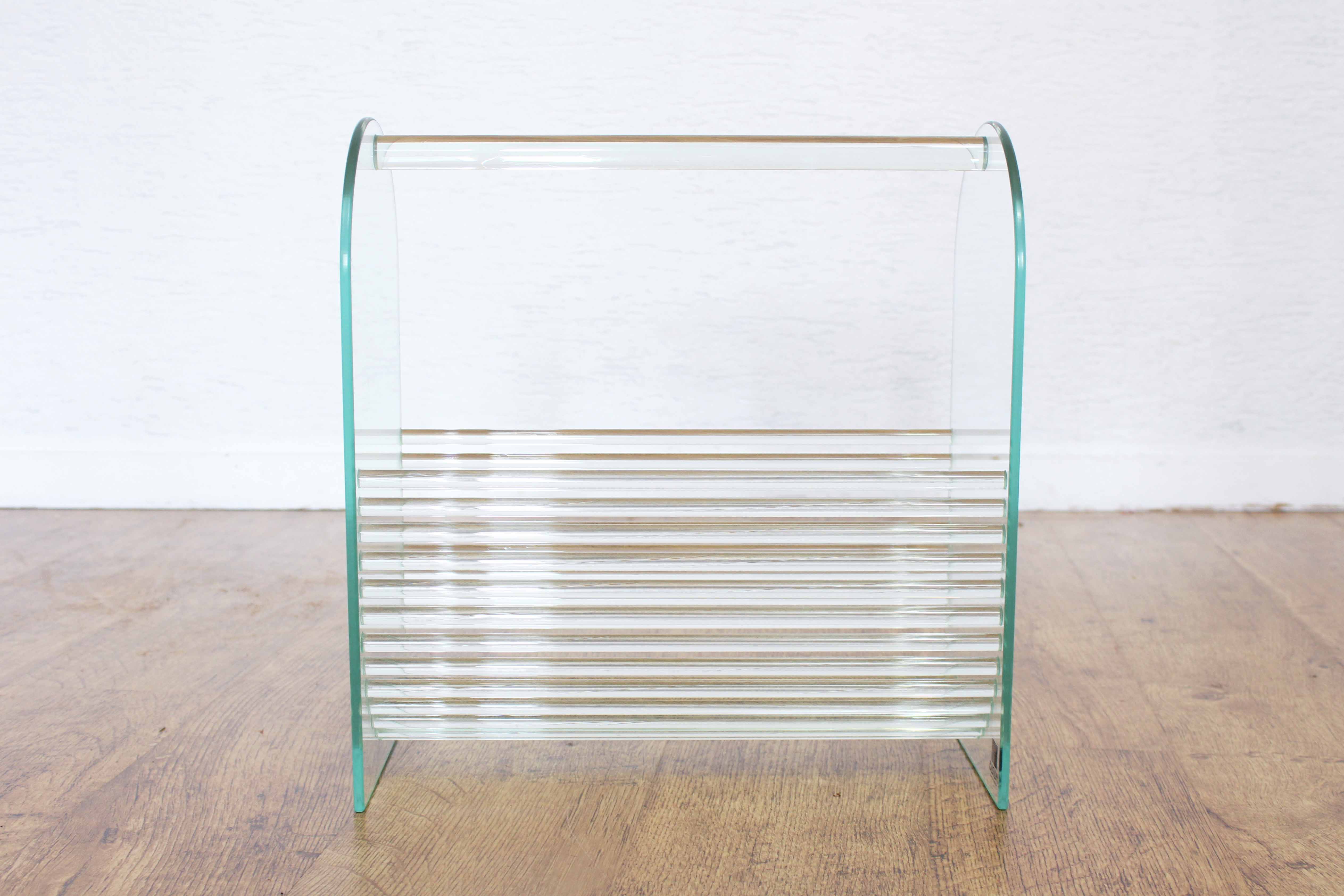 Marais international glass magazine door