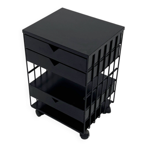 Commode à tiroirs sur