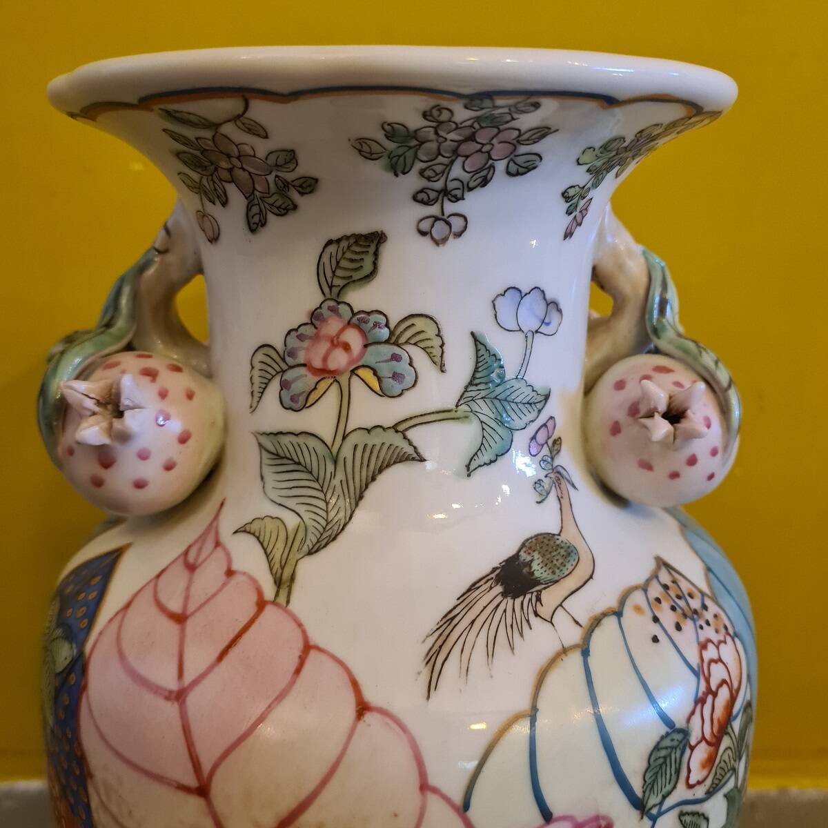 Famille Roze Chinese Porcelain Vase, 1st Half Of The 20th Century