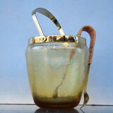 Seau à glace en verre ambré craquelé du milieu du siècle WMF avec poignée en rotin