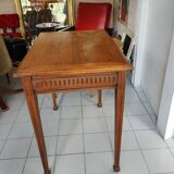 Bureau pieds fuseaux