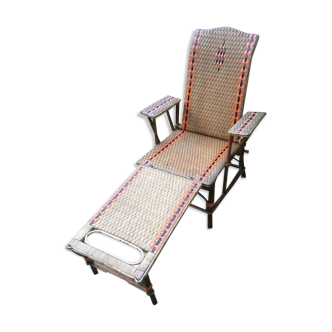 Rattan lounge chair