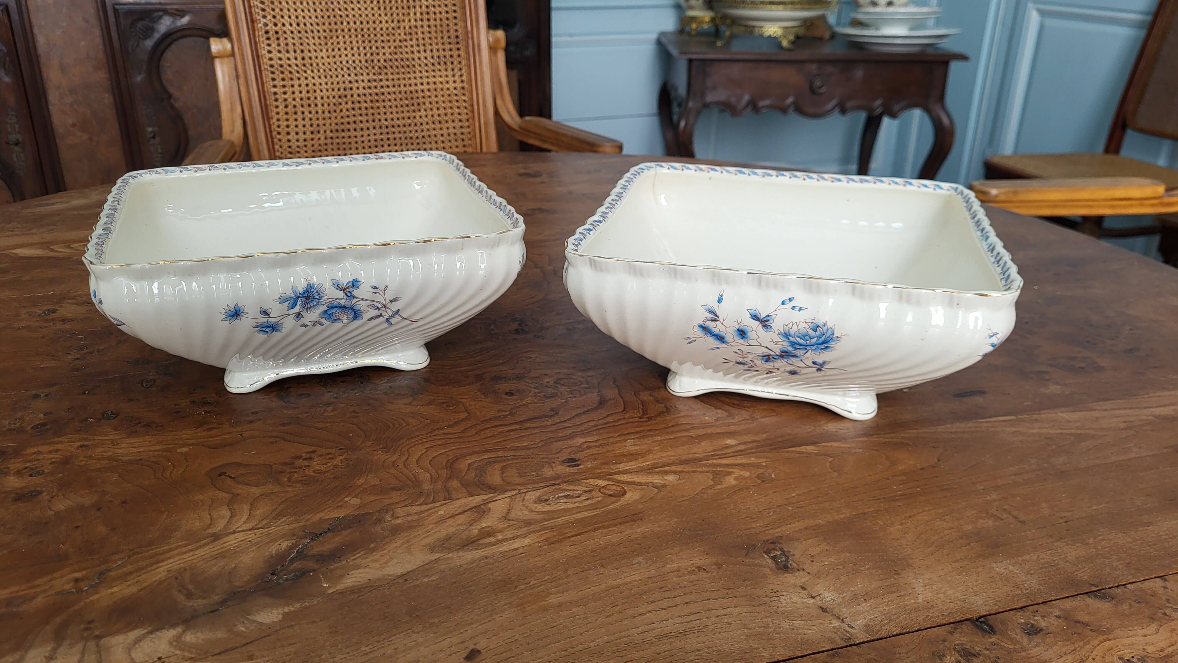 Petrus Regout 19th century dinner service 115 pieces