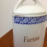 Series of 3 old pots