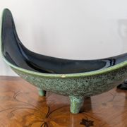 Large sculptural tripod bowl Ceramidi – Black/green glazed ceramic